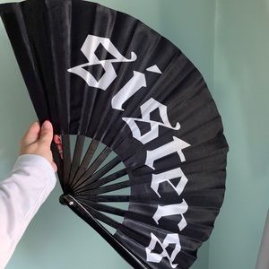 SISTERS James Charles fan